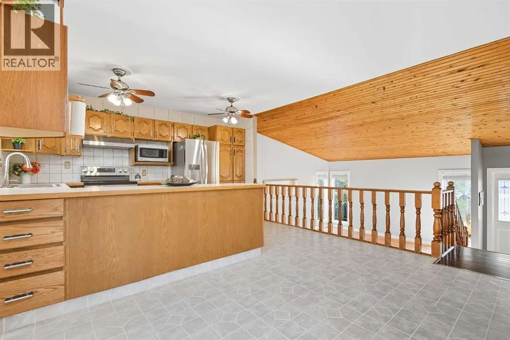 94 Martin Close