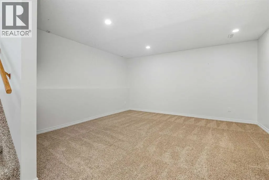 94 Martin Close