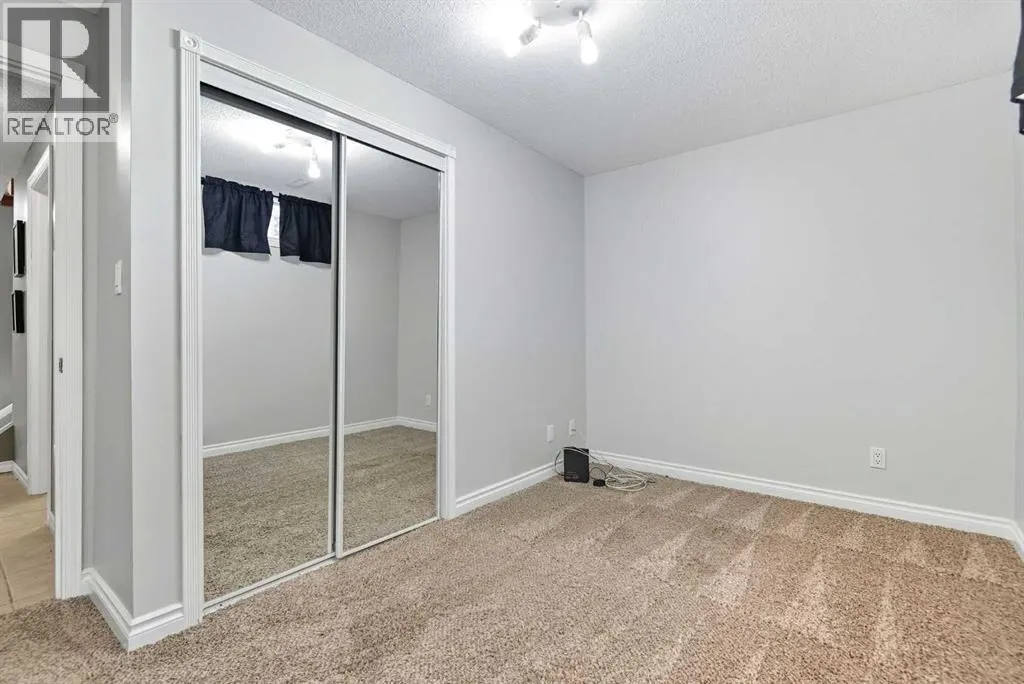 94 Martin Close