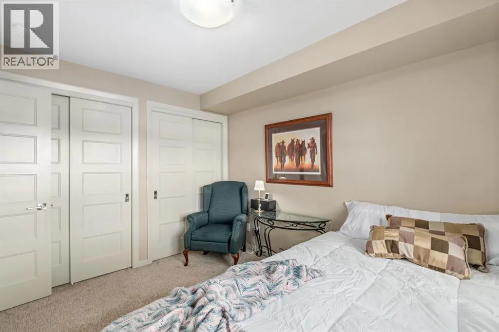 2101, 10 Market Boulevard SE