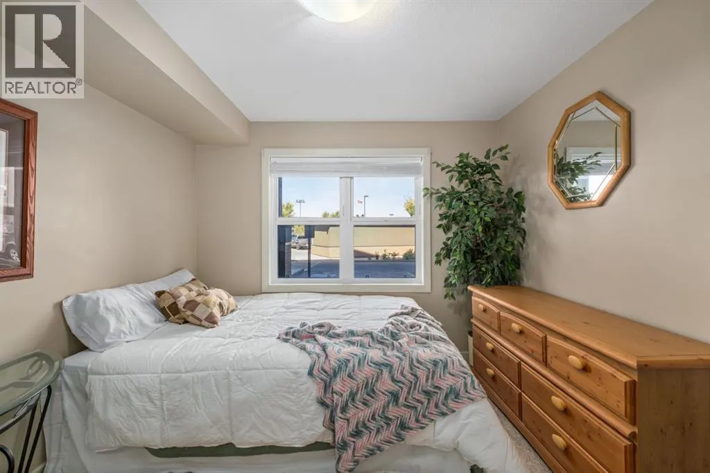 2101, 10 Market Boulevard SE