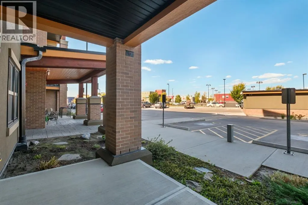2101, 10 Market Boulevard SE