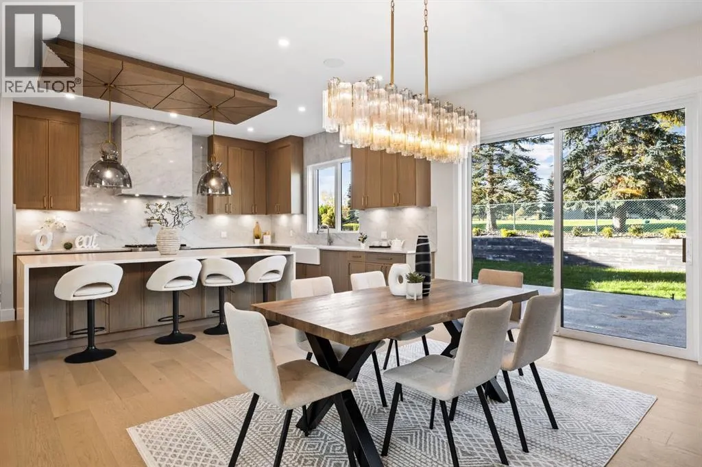 620 Varsity Estates Crescent NW