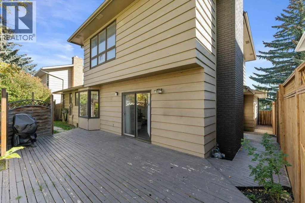47 Woodmont Way SW