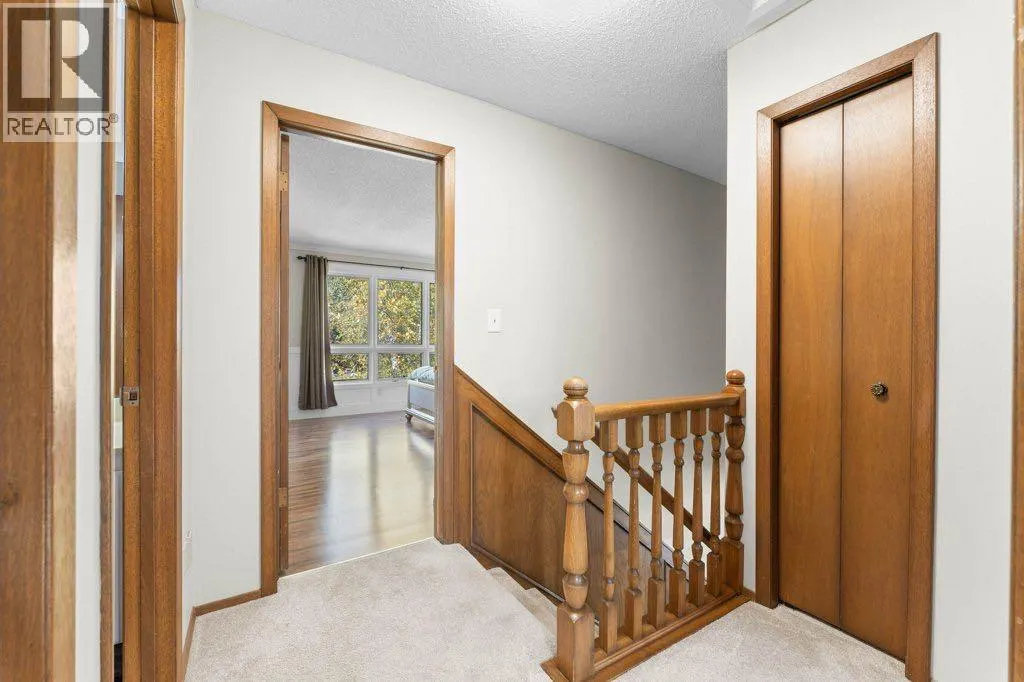 47 Woodmont Way SW