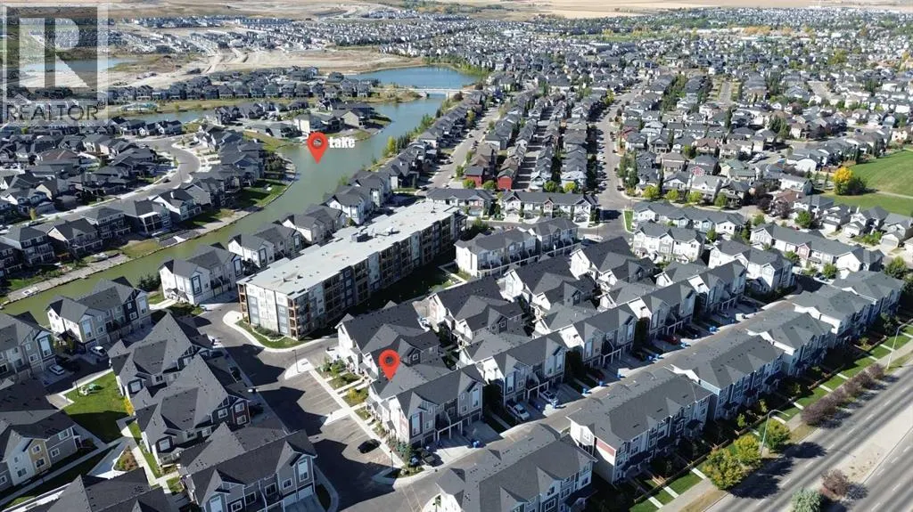 457 Canals Crossing SW