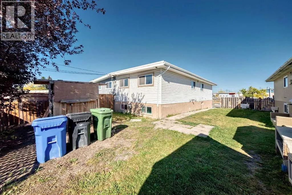 6103 Penbrooke Drive SE