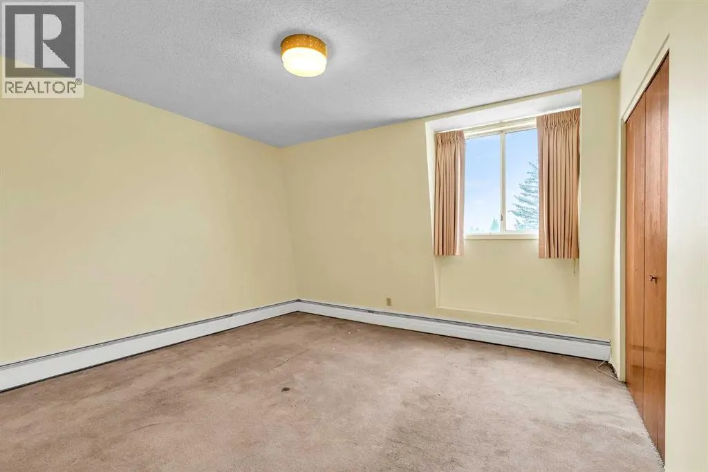 301, 508 Cedar Crescent SW