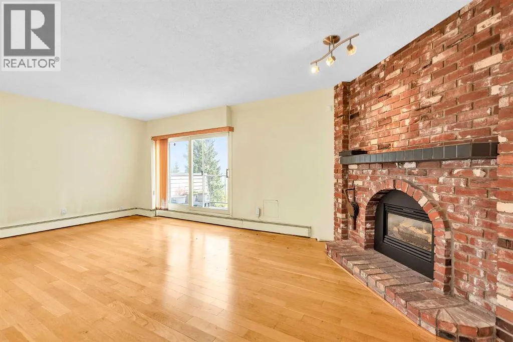 301, 508 Cedar Crescent SW
