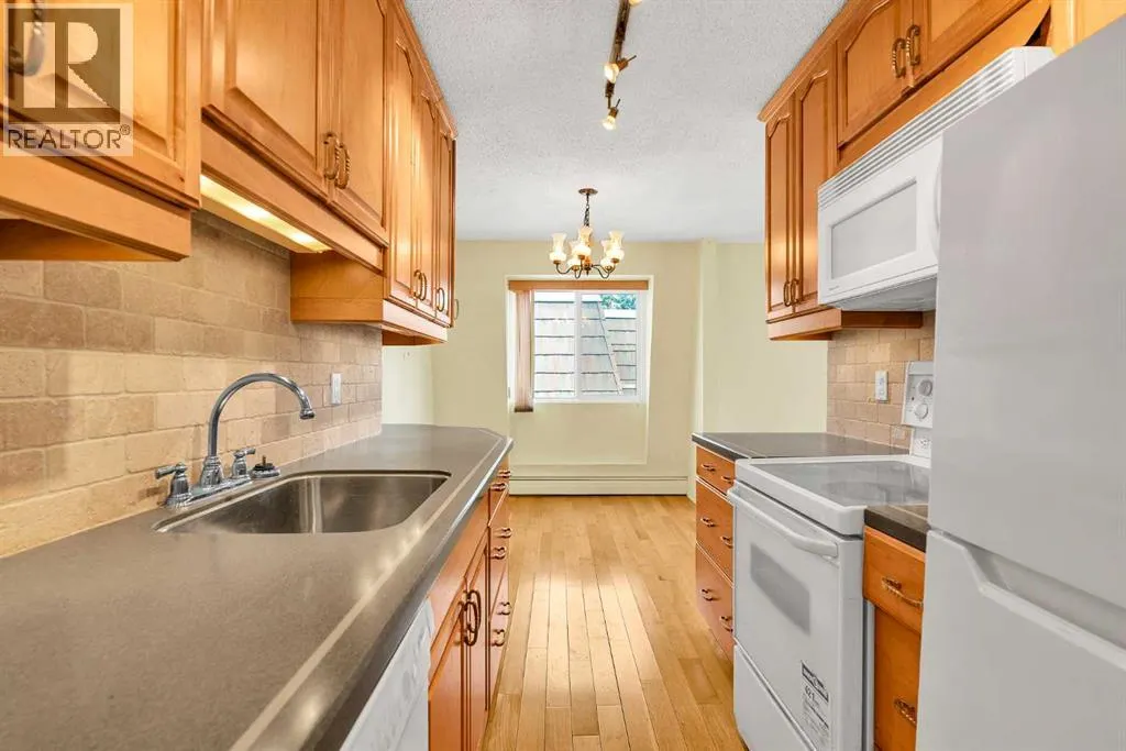 301, 508 Cedar Crescent SW