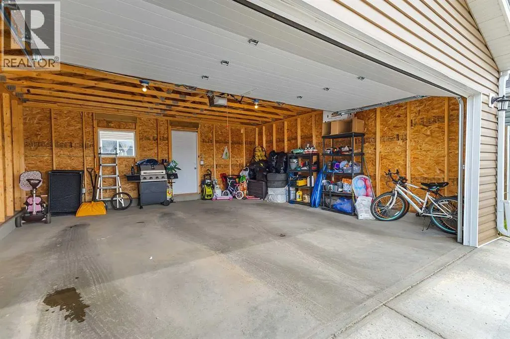 124 Red Embers Crescent NE