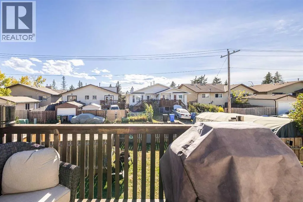 49 Castlebrook Way NE