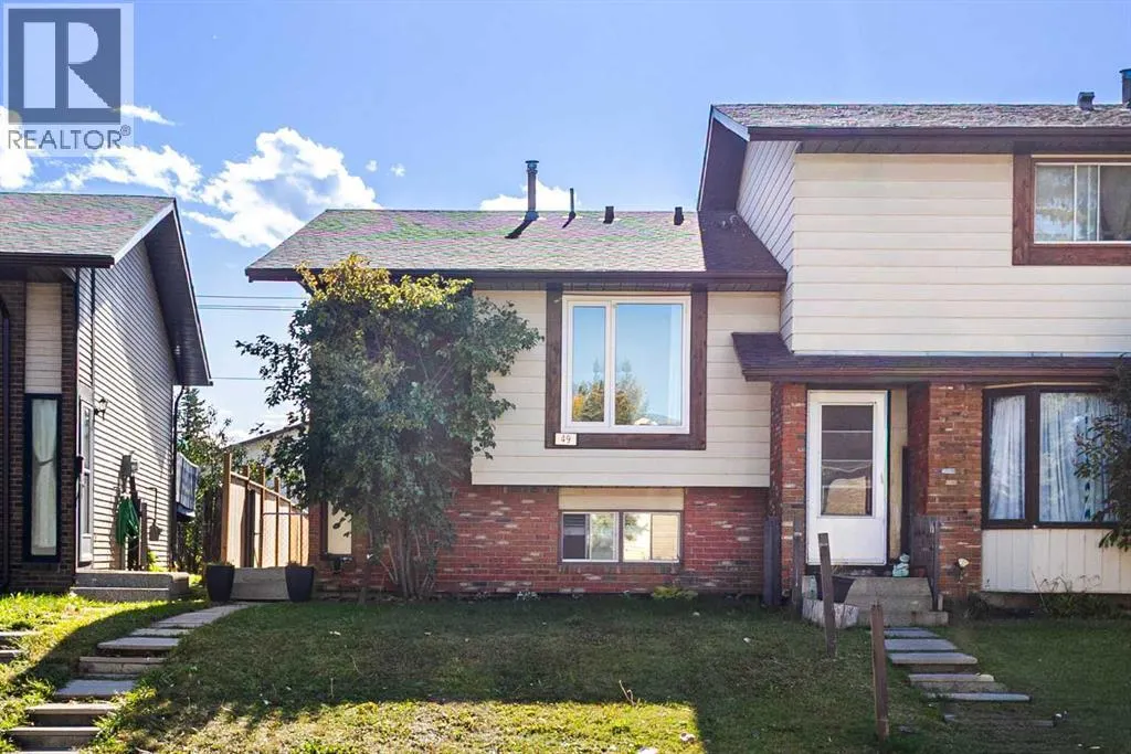 49 Castlebrook Way NE