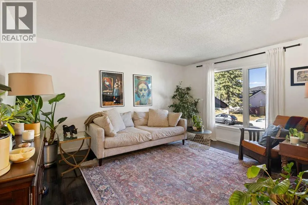 49 Castlebrook Way NE