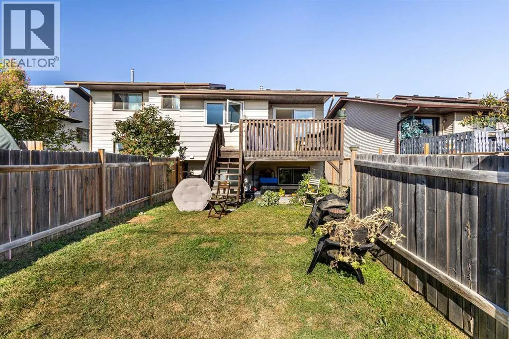 49 Castlebrook Way NE
