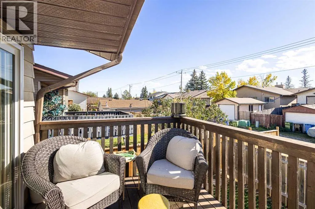 49 Castlebrook Way NE