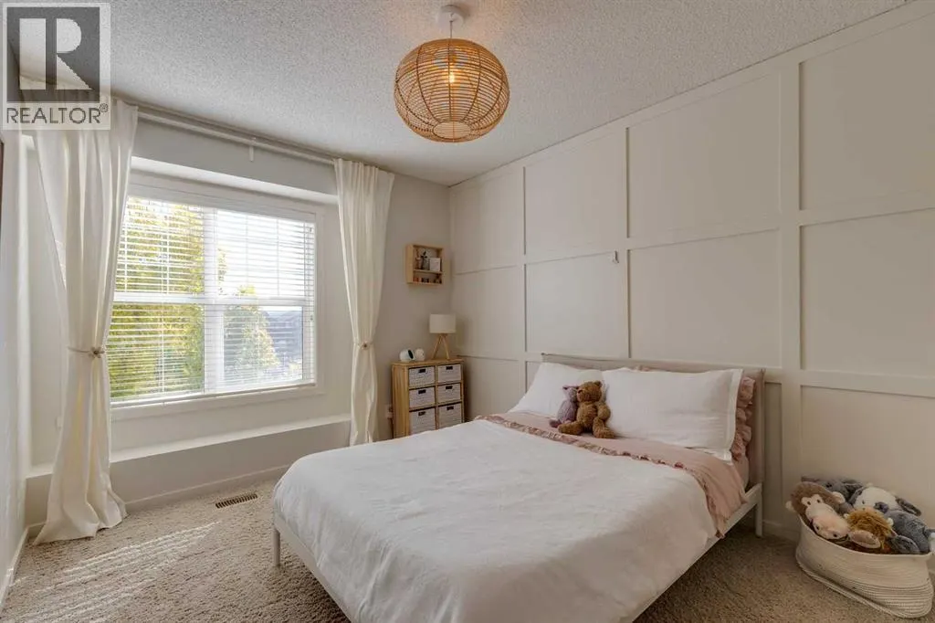 44 Evansborough Common NW