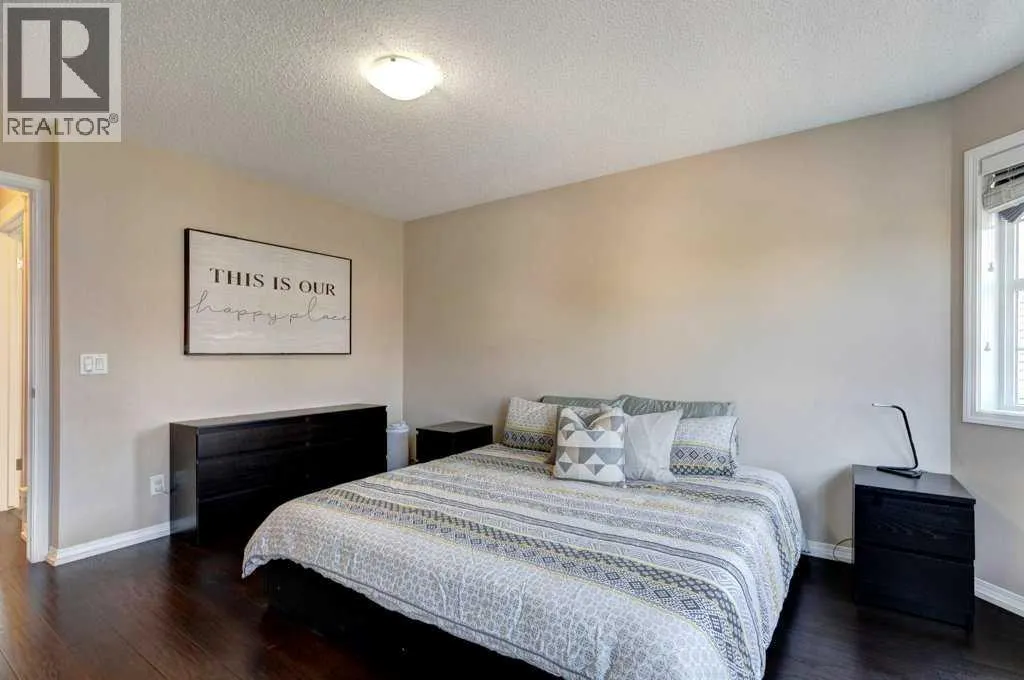 71 Autumn View SE