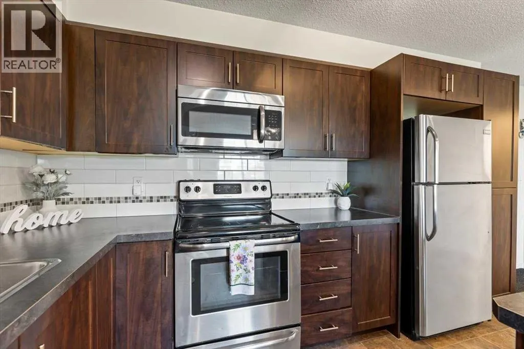 4104, 279 Copperpond Common SE