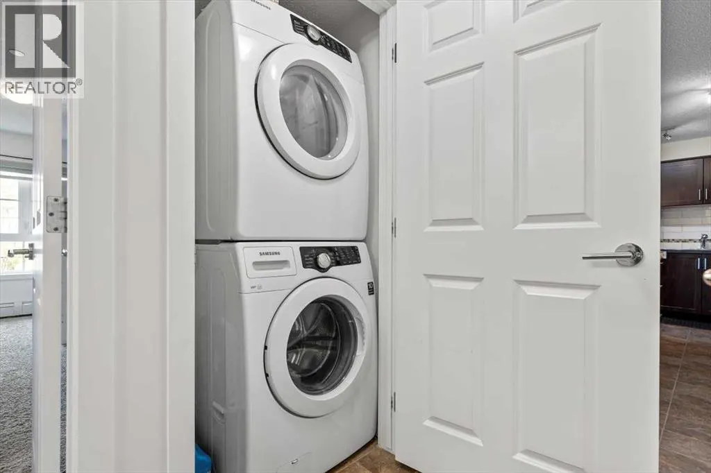 4104, 279 Copperpond Common SE