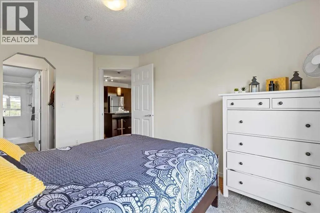 4104, 279 Copperpond Common SE