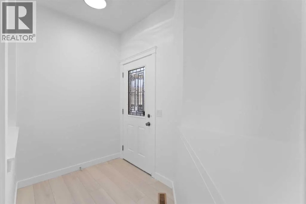 363 Evanspark Gardens NW