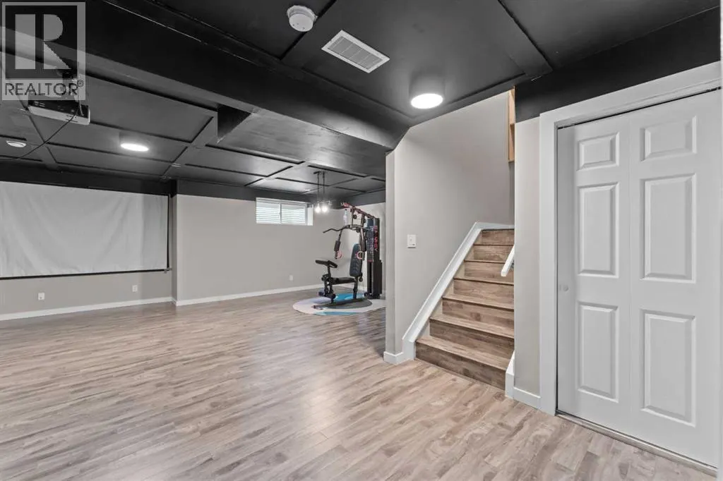 363 Evanspark Gardens NW
