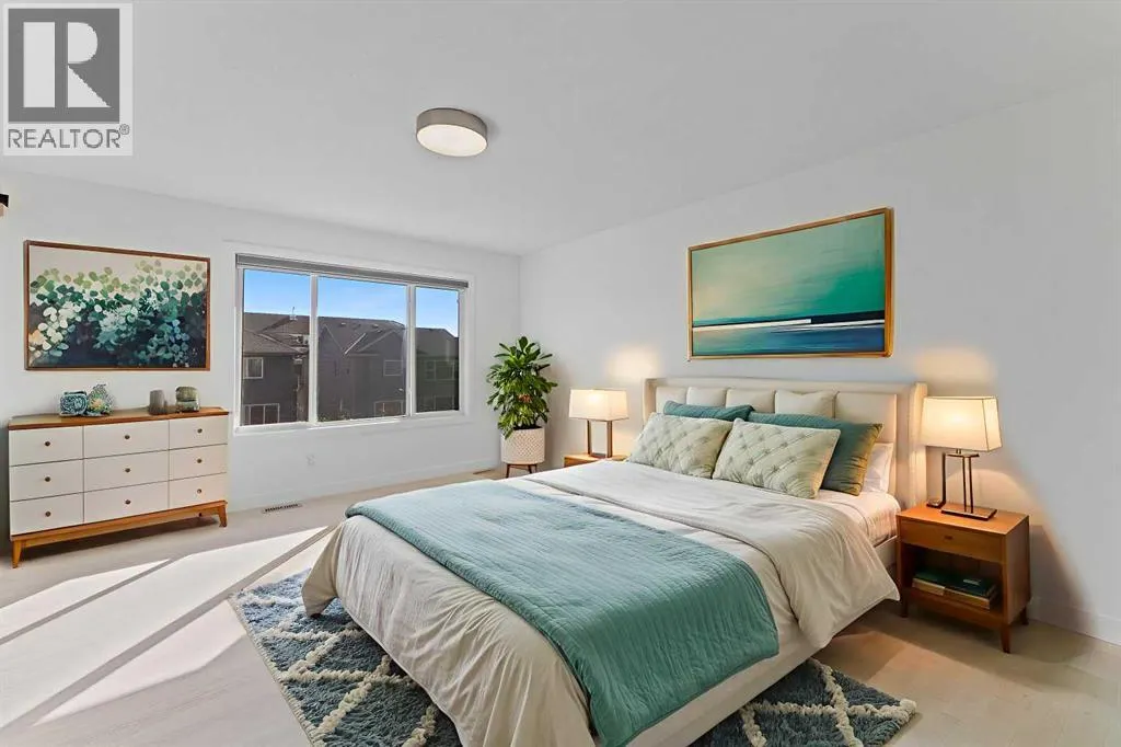 363 Evanspark Gardens NW