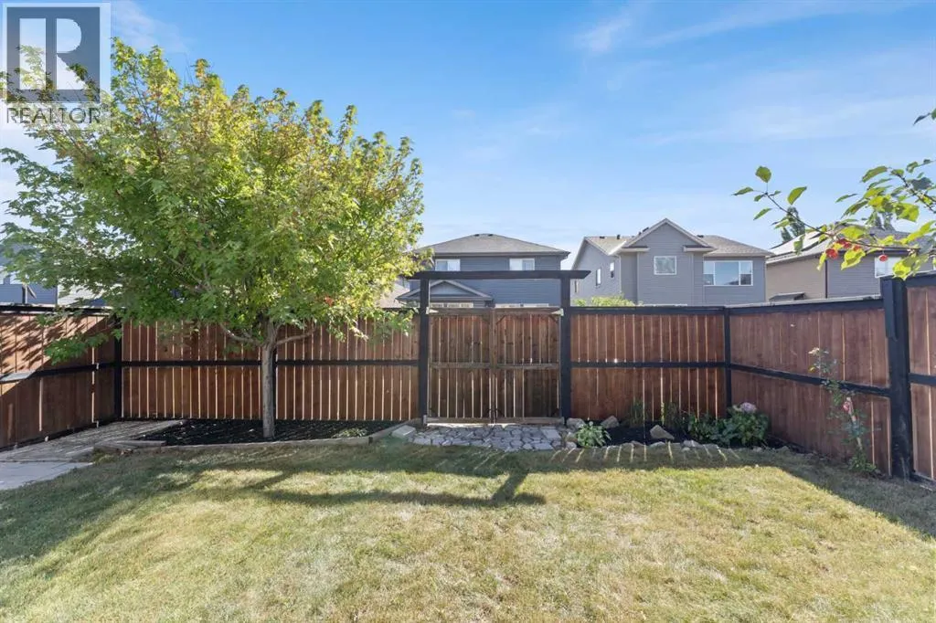 363 Evanspark Gardens NW