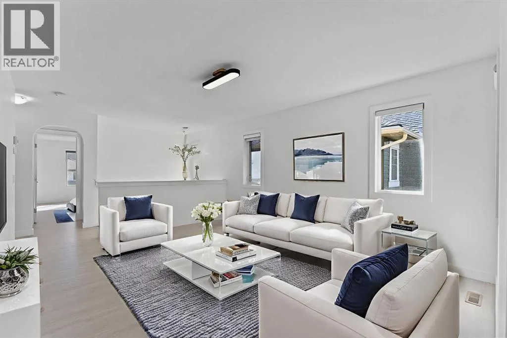 363 Evanspark Gardens NW