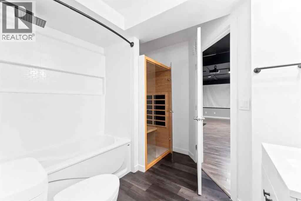 363 Evanspark Gardens NW
