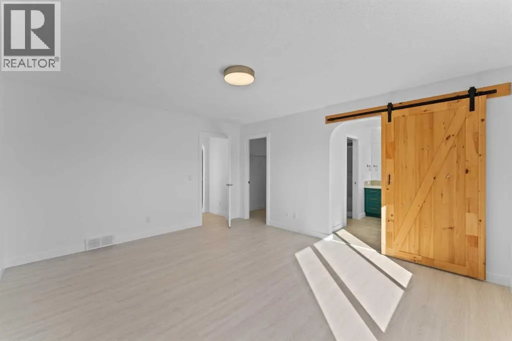 363 Evanspark Gardens NW