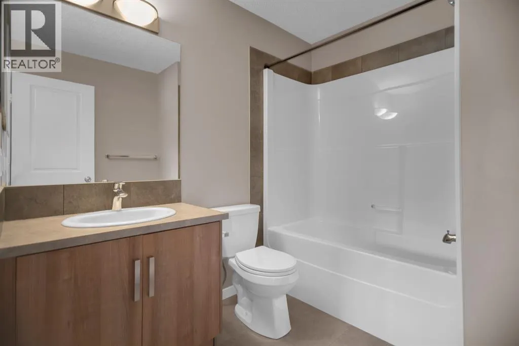 136 New Brighton Point SE
