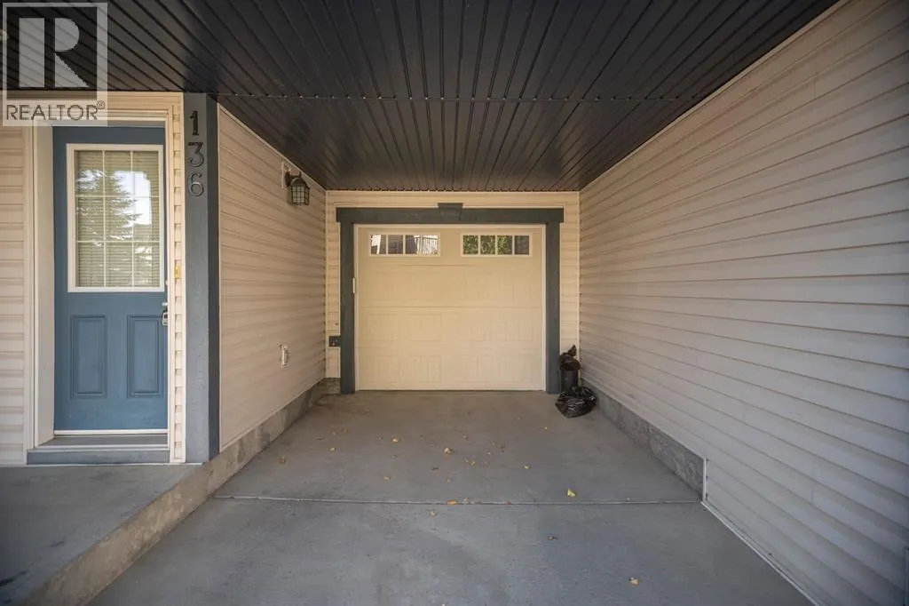 136 New Brighton Point SE
