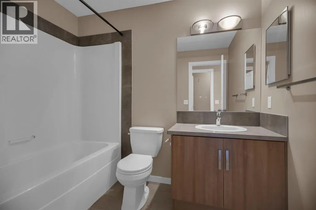 136 New Brighton Point SE