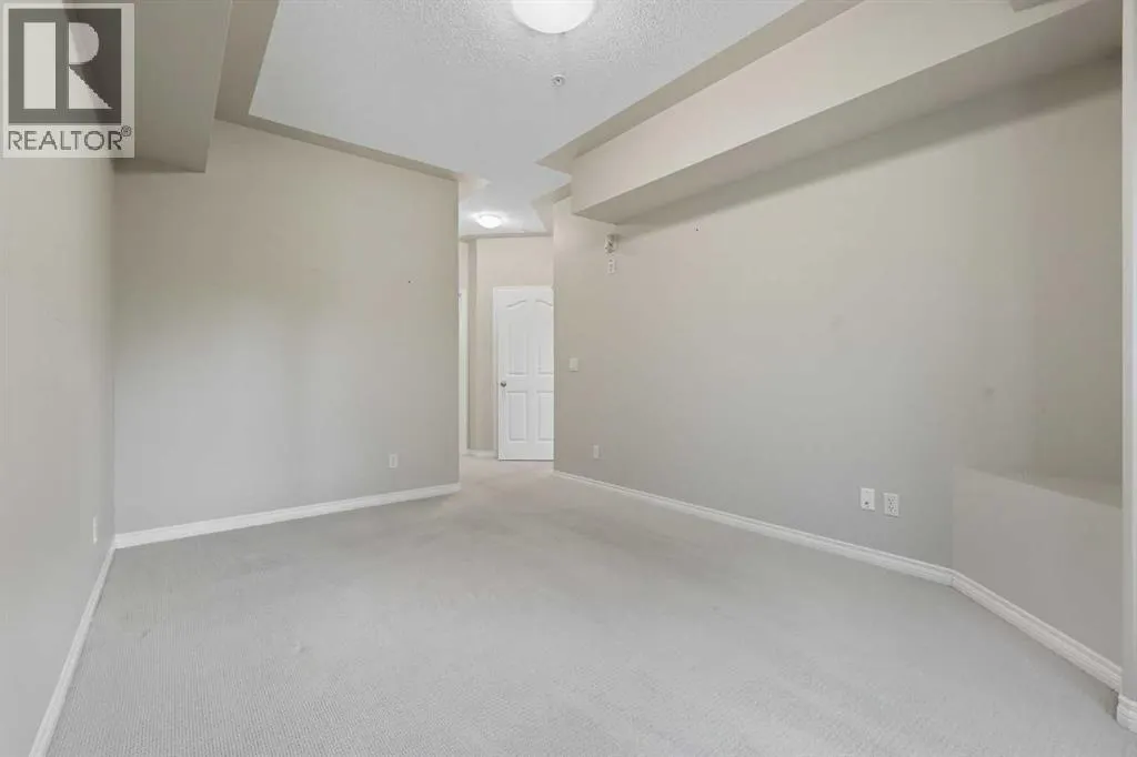 240, 30 Sierra Morena Landing SW