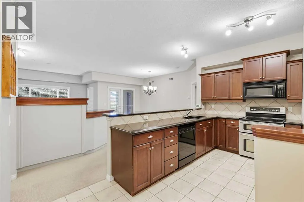 240, 30 Sierra Morena Landing SW
