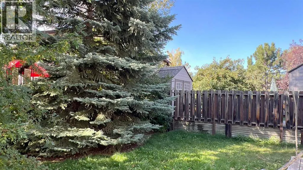 32 Deerfield Drive SE