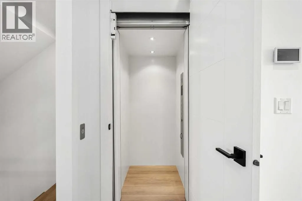16 Greenwich Heath NW