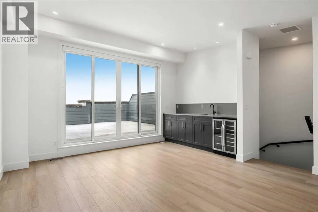 16 Greenwich Heath NW