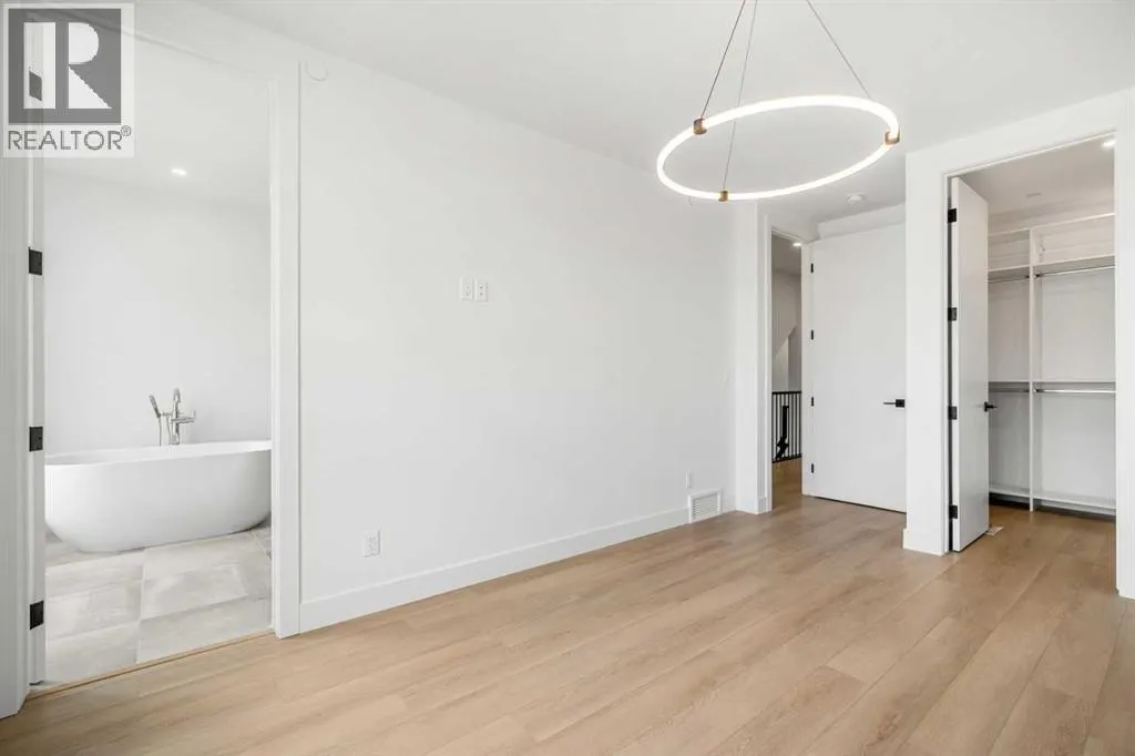 16 Greenwich Heath NW