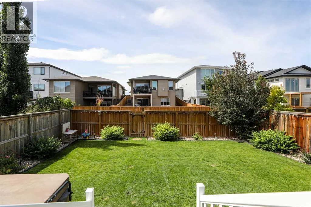 100 Riverhurst Cove W