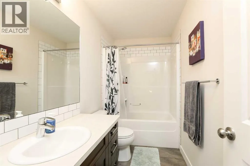100 Riverhurst Cove W