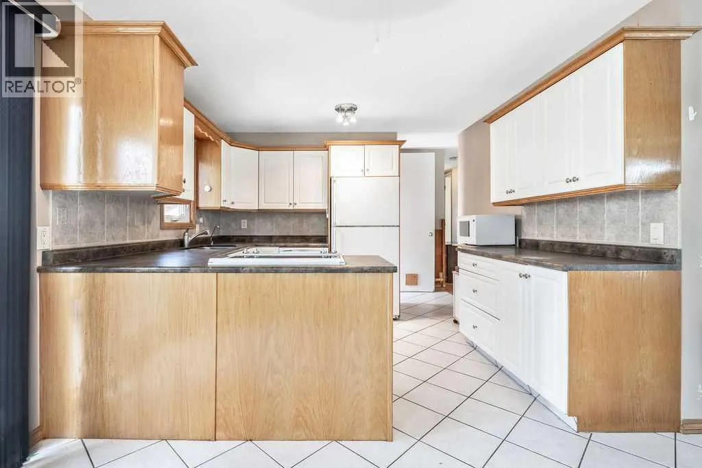 354 Maitland Hill NE