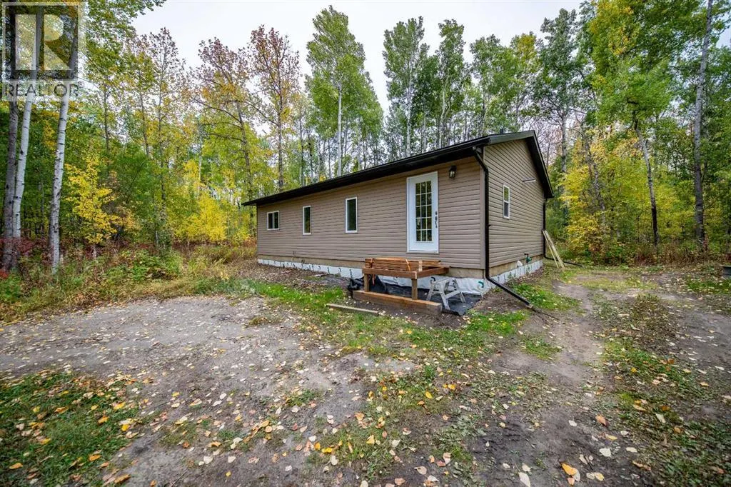 #403, 69402 Range Road 82