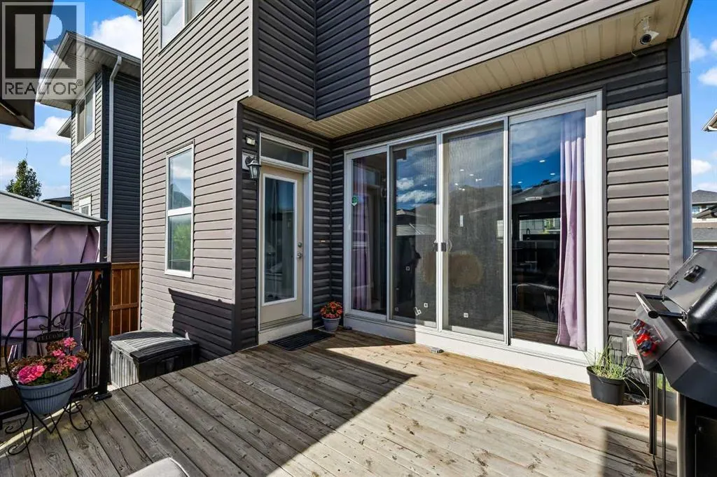 240 Evanspark Gardens NW