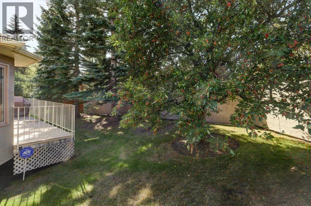 204 Silver Creek Mews NW