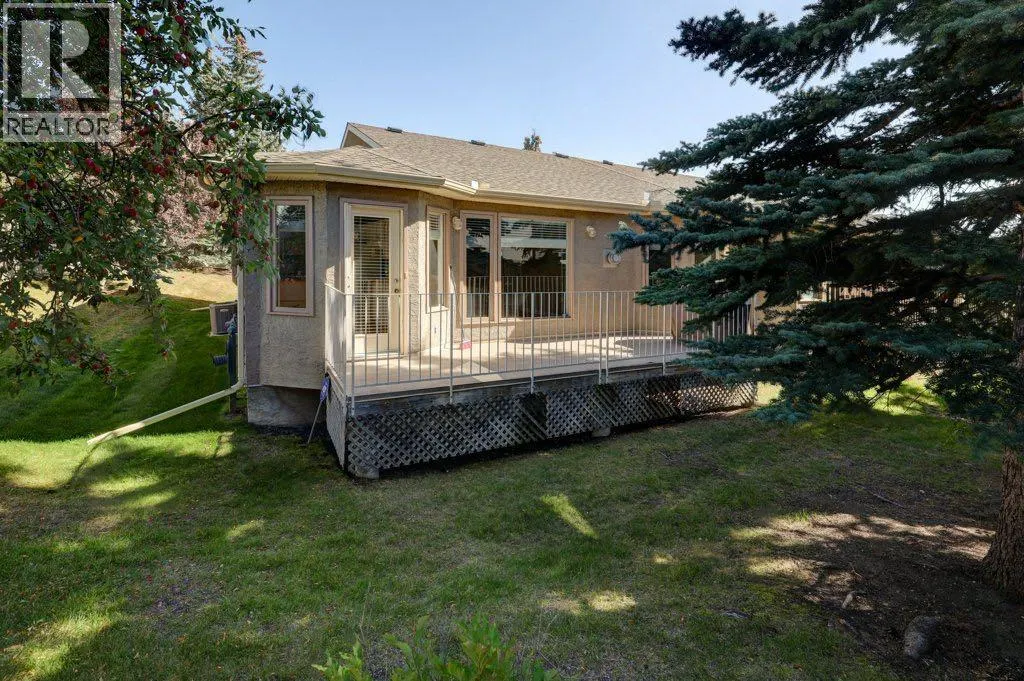 204 Silver Creek Mews NW