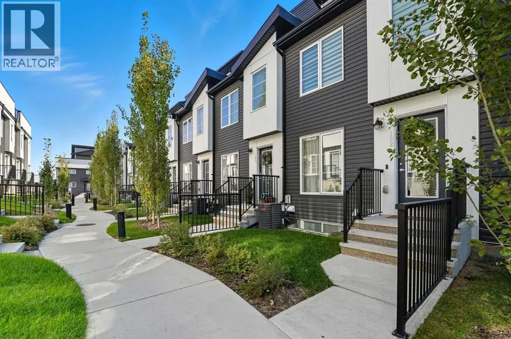 102, 474 Seton Circle SE