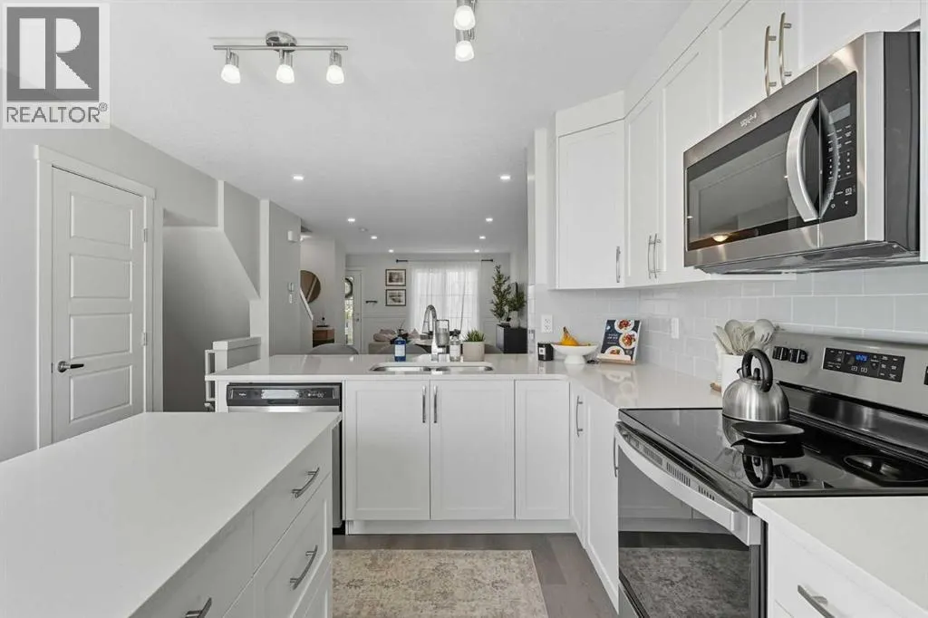 102, 474 Seton Circle SE